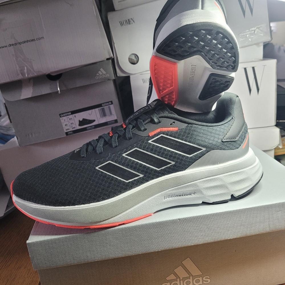 Ladies Adidas Sneaker - Picture 3 of 9